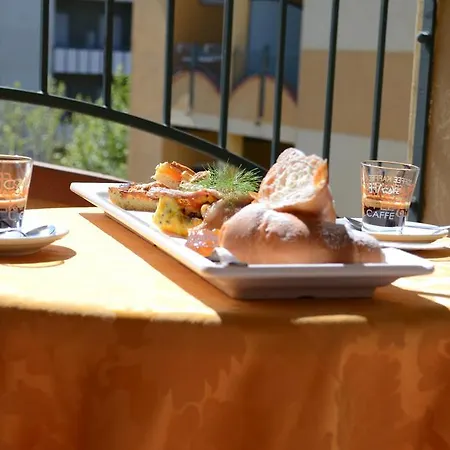 Hotel Dei Platani 3*